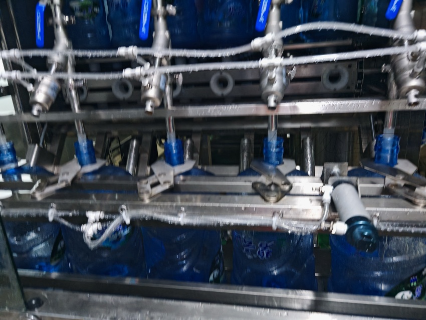 Memilih Sistem RO untuk Lini Produksi Air Minum dalam Galon: Panduan Berbasis Kondisi Nyata